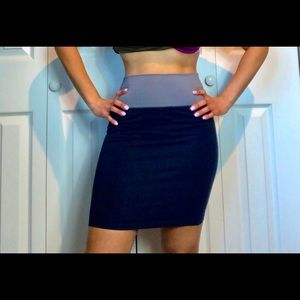 SZ small navy blue and grey mini skirt